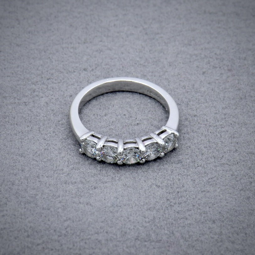 white gold a diamond ring