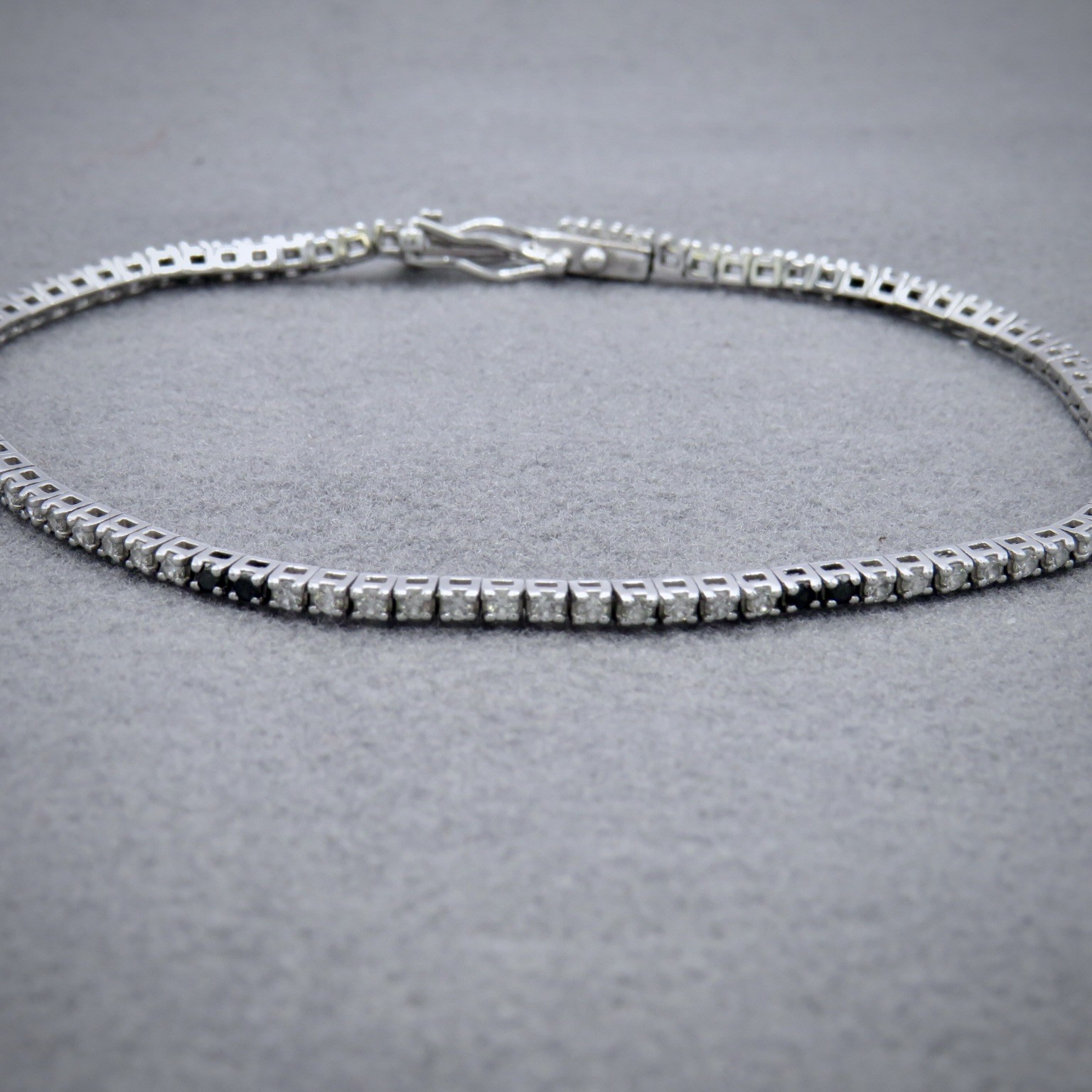 Black and White diamond bracelet in white gold